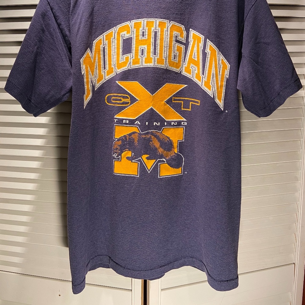 Vintage UM short sleeve t-shirt - Picture 2 of 6